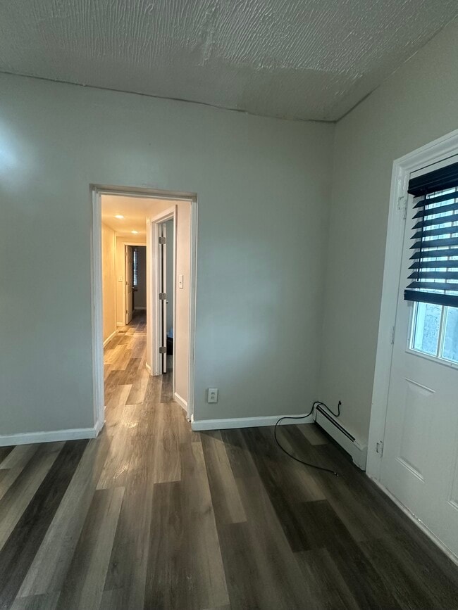 Photo - 218 N 5th St Unit 2