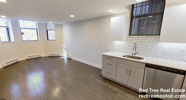 Building Photo - 98 Queensberry St Unit B Rental