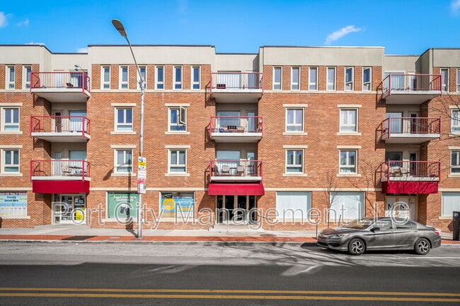 Building Photo - 911 S Charles St Unit 310