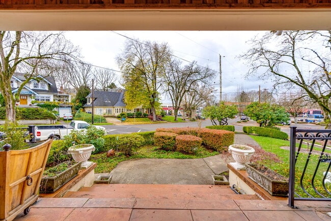 Photo - 3321 NE Peerless Pl