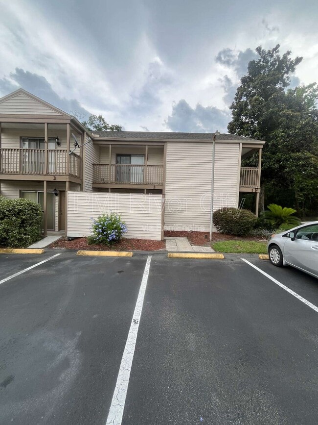 Photo - 2300 Twelve Oaks Dr Unit Apt F2
