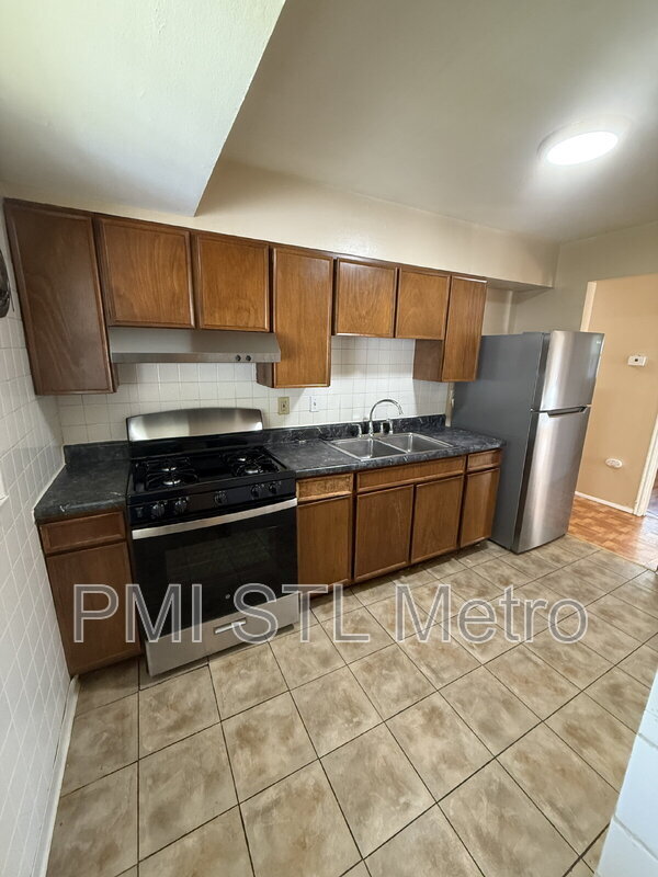 Photo - 329 Caithness Rd