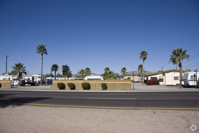 Pleasant Acres - Pleasant Acres Apartments