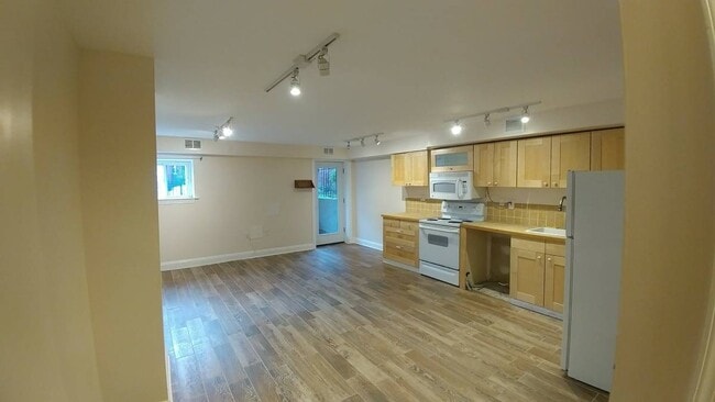 Photo - 1527 1st St NW Unit Garden