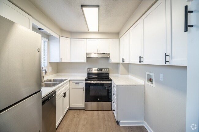 Building Photo - 3035 17th Ave Rental