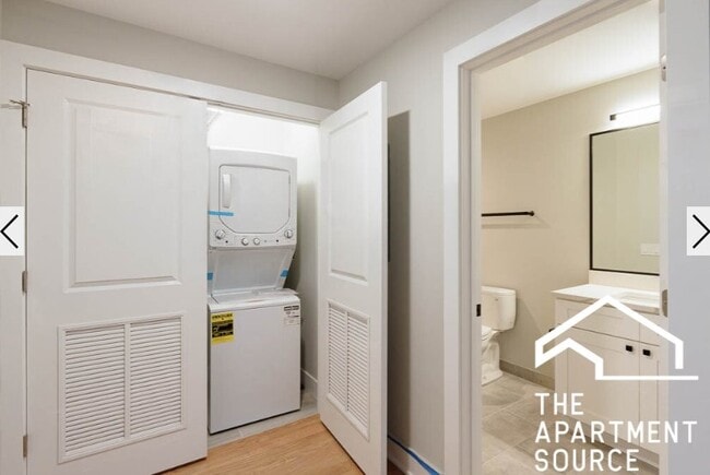 Photo - 4409 N Seeley Ave Unidad 3