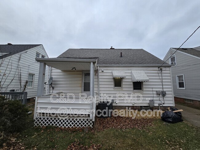 Photo - 9406 McCracken Rd