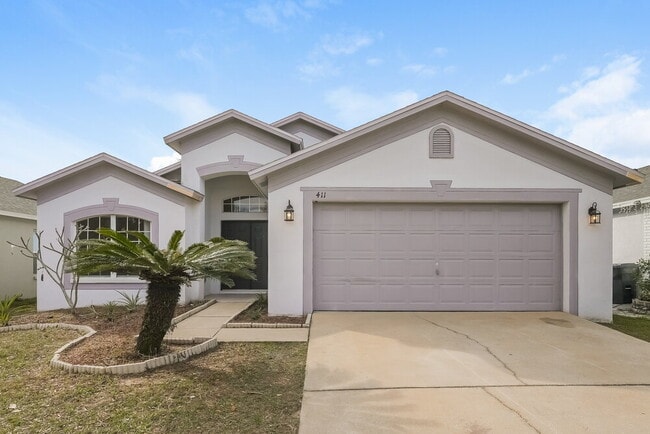 Building Photo - 411 Sand Ridge Dr