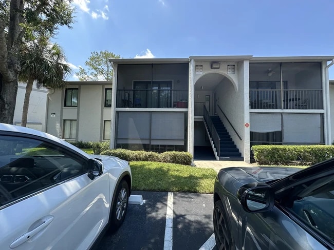 Building Photo - 1311 S Pine Ridge Cir Unit 1311