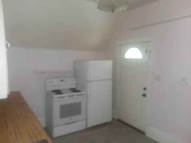 Photo - 140 S James Ave