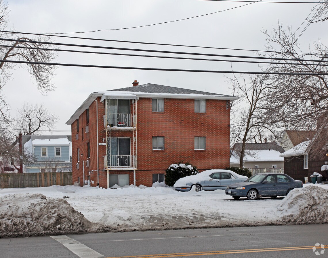 Photo - 5841 Transit Rd Apartments