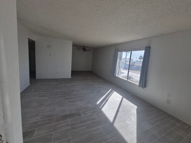 Photo - 851 S Horne St