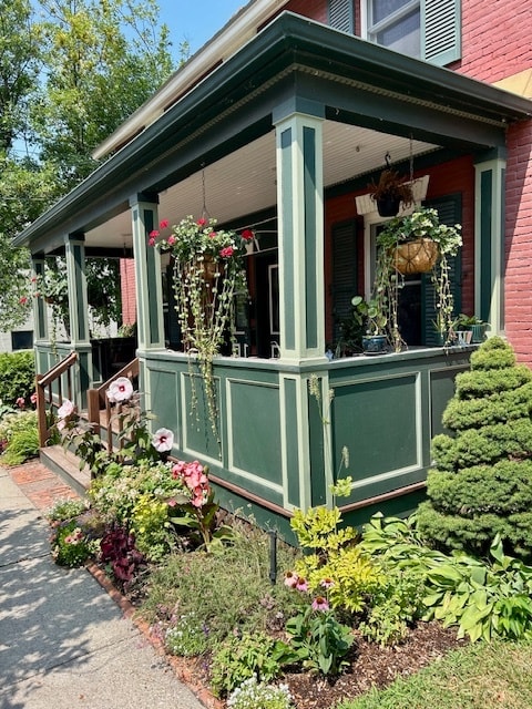 Photo - 56 Maple St Unit 56 Maple furnished apt