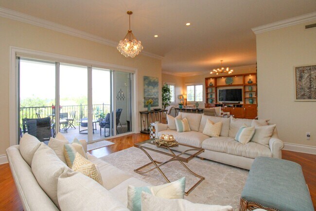 Photo - READY FOR LUXURY AND PRIVACY? SEASONAL RE... Unit 301