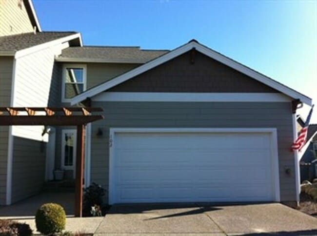 Building Photo - 910 Medical Center Dr Unit F102