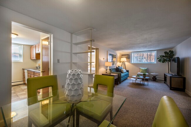 Photo - 11 Brattle Dr