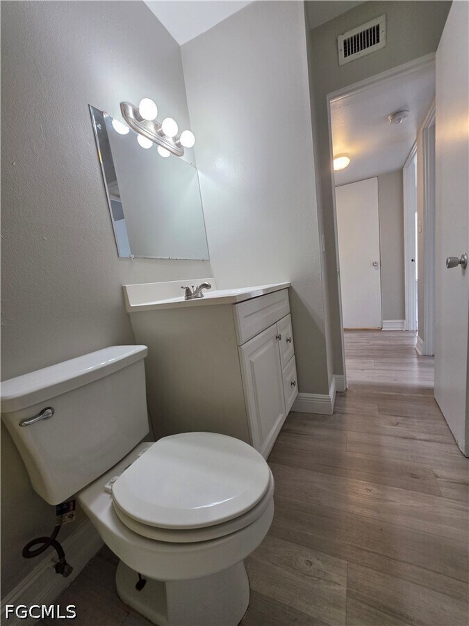 Photo - 1830 Maravilla Ave Unit 321