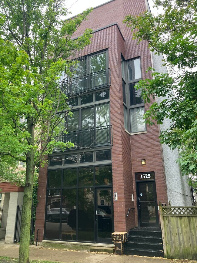 2325 W. Huron - 2325 W Huron St Apartments Unit 3