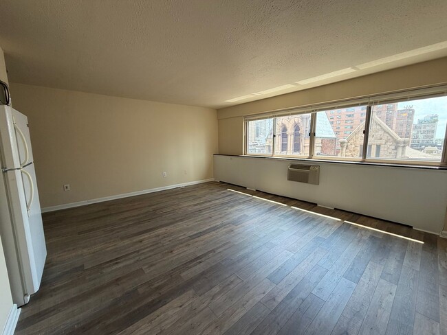 Photo - 2101 Chestnut St