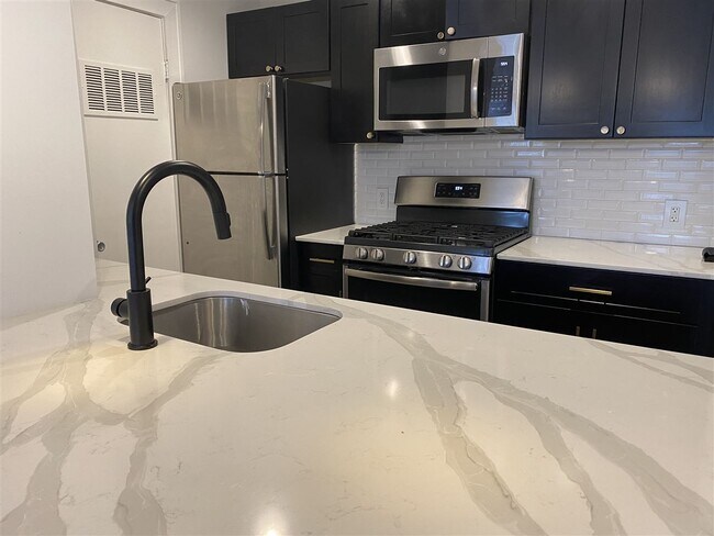 Photo - 1024 Clinton St Unit 502