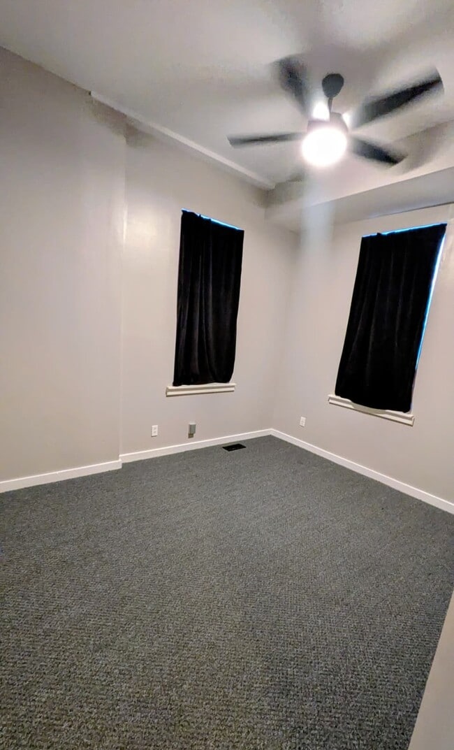 1916 S 10th St Unit 2nd Floor