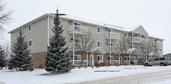 Building Photo - Golden Valley