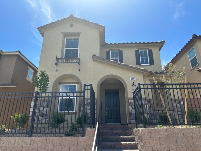 Brand New in Henderson!! - Brand New in Henderson!! House