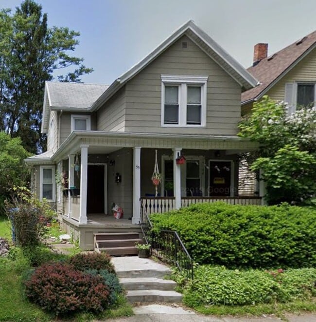 Building Photo - 55 Edmonds St Unit 55 Edmond St-Lower