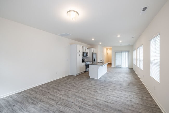 Photo - 3 Bedroom Townhome Main Street Pineville - MOVE IN SPECIAL