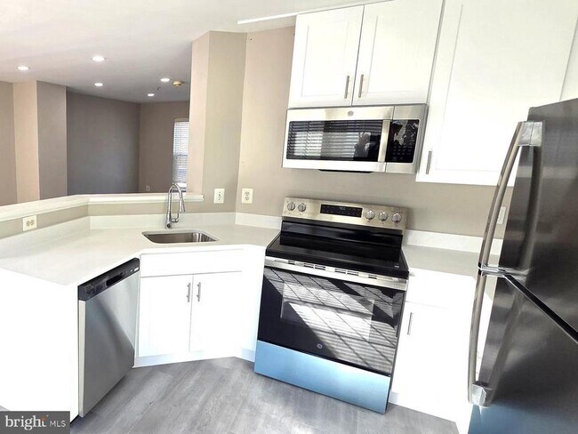 Photo - 13804 Churchville Dr