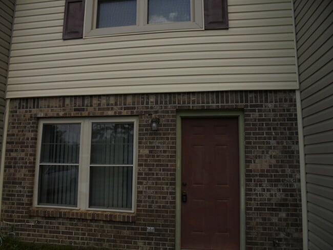 Building Photo - 108 Ridgeway Dr Rental