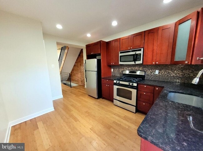 Photo - 1725 Manton St