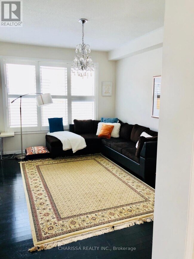 Photo - 945 Farmstead Dr