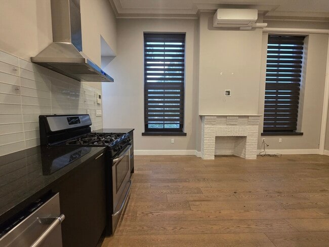 Photo - 407 Dudley St Unit 4