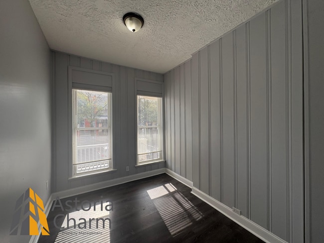 Photo - Modern 4-Bedroom with Yard & Easy Downtown...