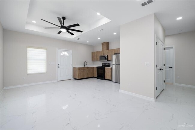 Photo - 7 7th St Unit B