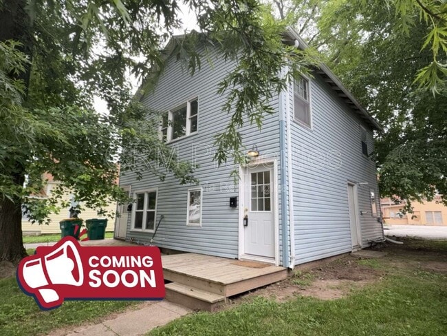Building Photo - 112 N Green St