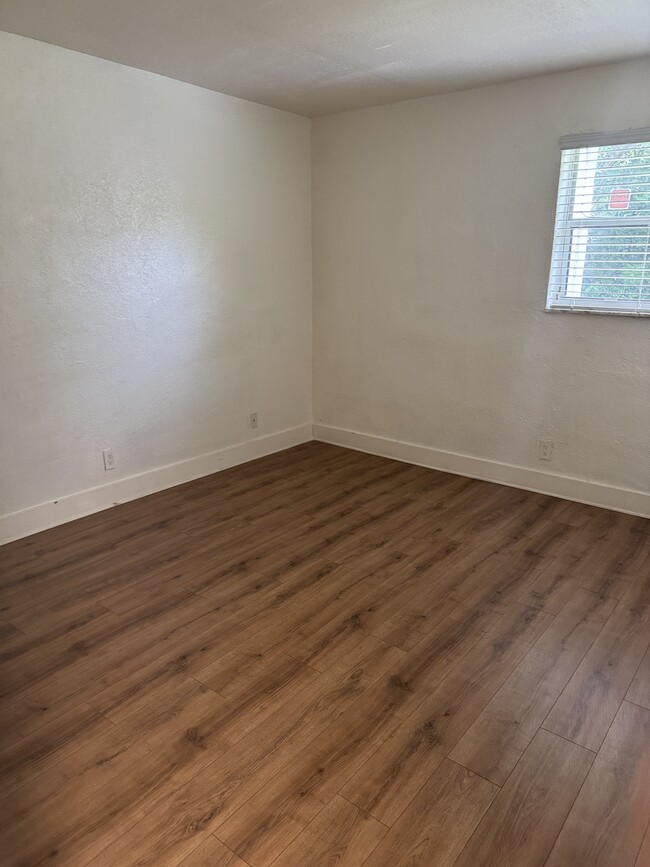 Photo - 5827 NW 22nd Ct