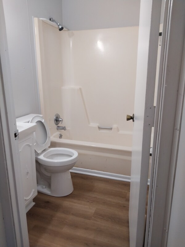Photo - 208 E Tennessee Ave