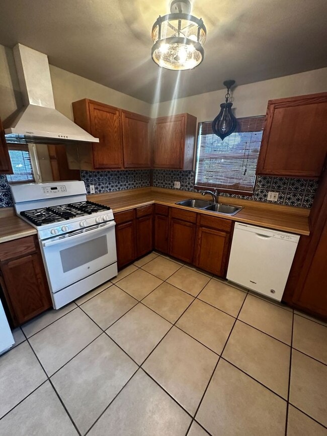 Photo - Great Location - Wood Floors