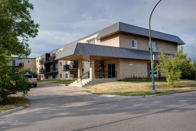 Building Photo - South Park Gardens 33/53 Unit 3254