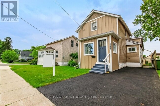 Photo - 123 Erie St
