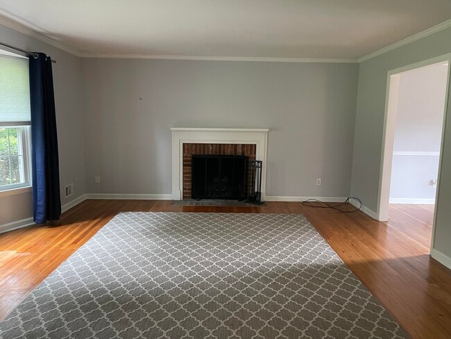Photo - 1115 Williams Dr