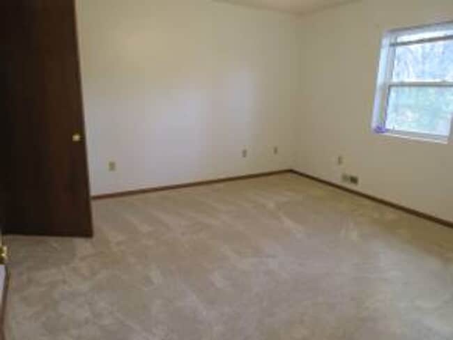 Photo - 9595/9597 Curvue Unit 9595 Curvue Road