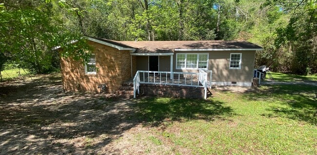 Building Photo - **AVAILABLE NOW**Nice East Columbus, GA 3 Bedroom / 1 Bathroom Home for Rent***