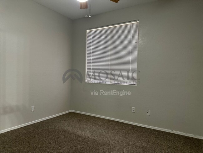 Photo - 121 W Birchwood Pl