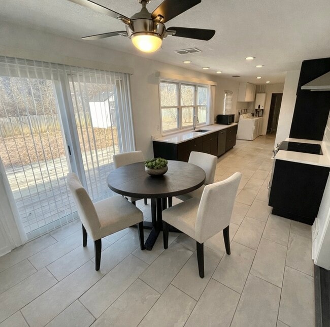 Photo - 7700 Norwood St