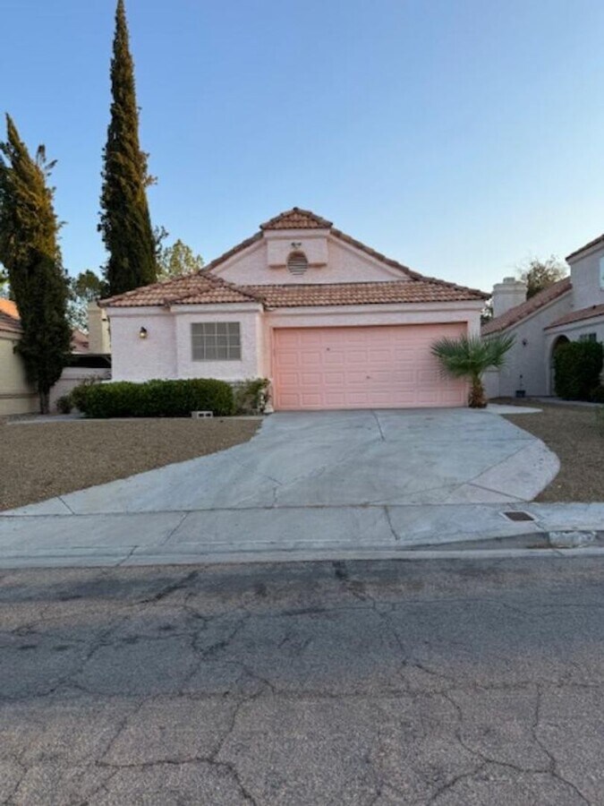 2117 Sun Swept Way House House Rental in Henderson, NV
