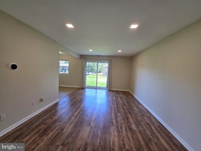 15 Kearney Dr