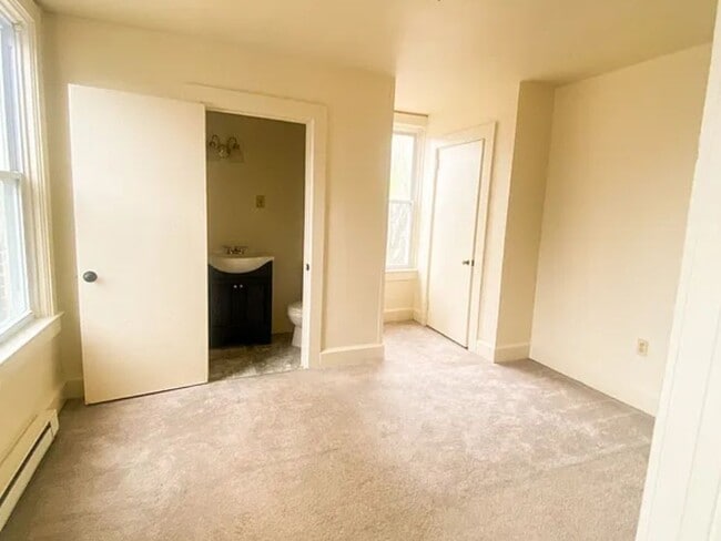 Photo - 443 W Chestnut St Unit 6